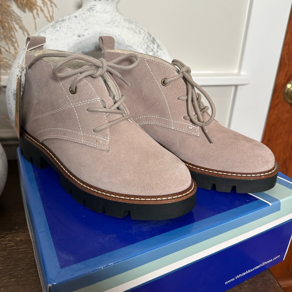 White Mountain Leather weather smart booties